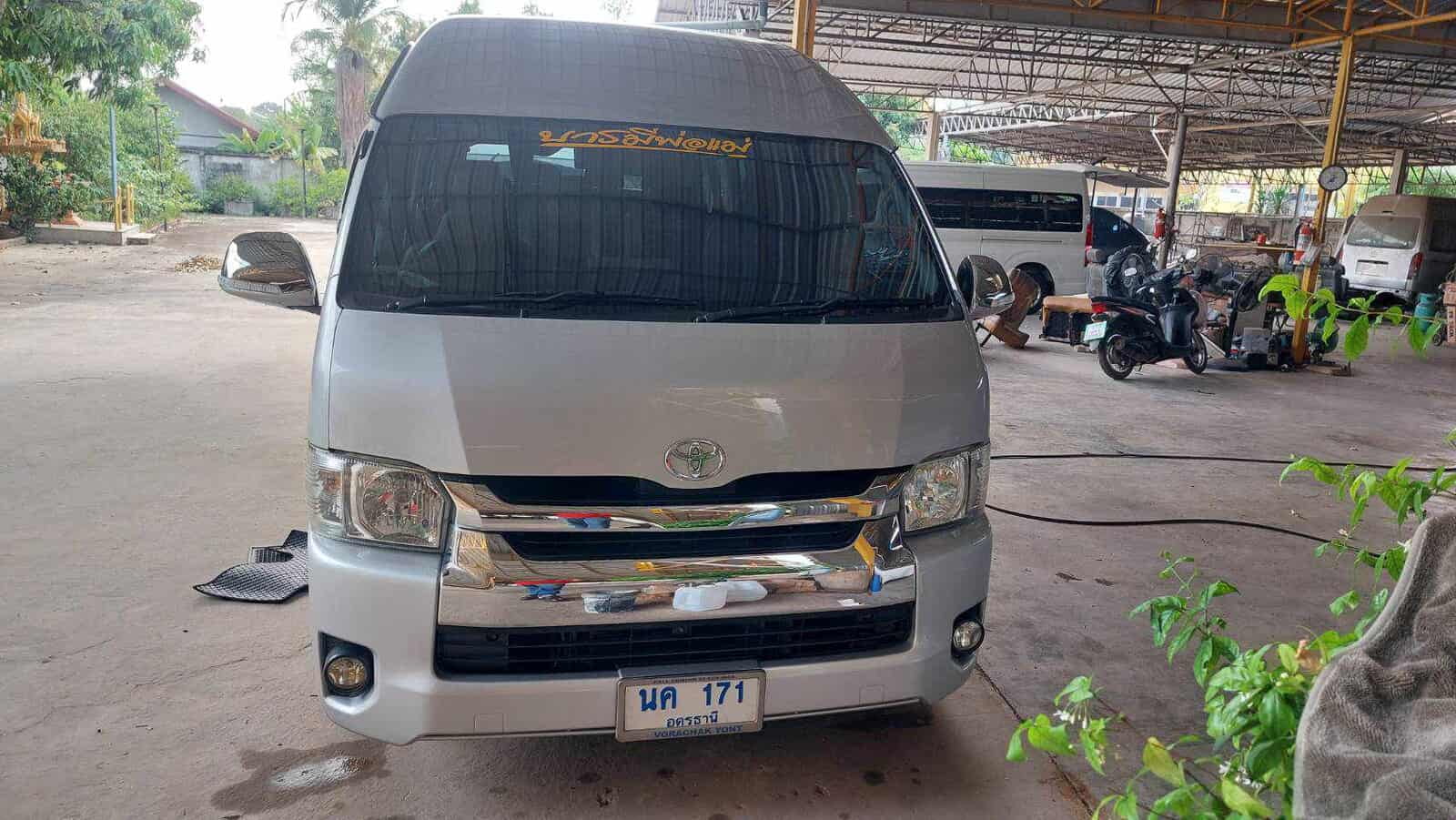 V2T VIP Minibus Tours